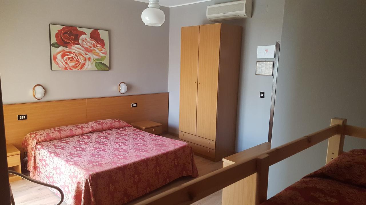 Hotel Sole Eraclea Mare Extérieur photo