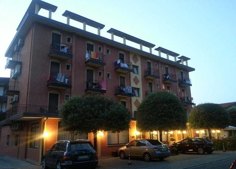Hotel Sole Eraclea Mare Extérieur photo